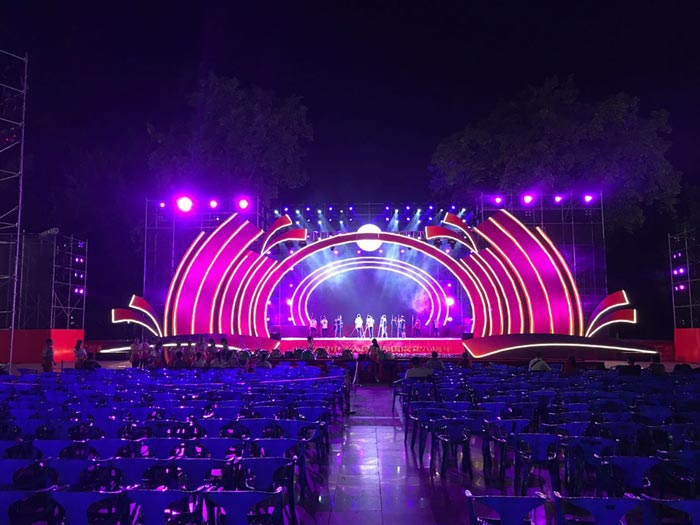 如何能做好商業(yè)活動演出舞臺的搭建（商業(yè)演出舞臺搭建有何講究？）